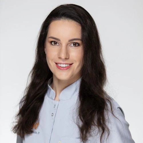 Gita Budreikė - Gyd. odontologė-endodontologė Gita Budreikė - Gyd. odontologė-endodontologė